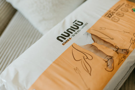 foto acercamiento bolsa de pañales Etapa 5 Nunuū